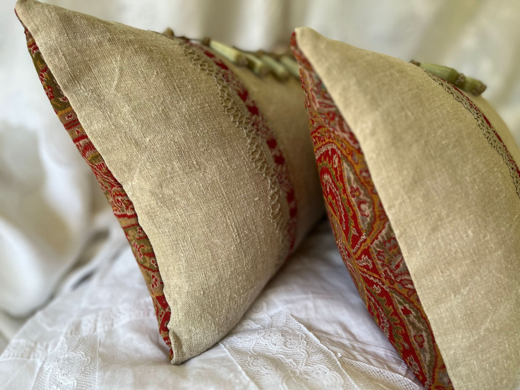 The Necklace Cushion - Chanvre, Soie, et cetera